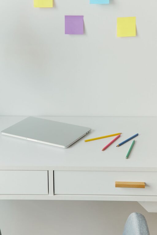 Tips for Organizing Your Workspace to Boost Productivity and Creativity